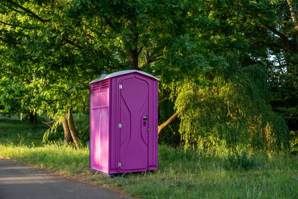 Best Portable restroom trailer rental  in Hahira, GA